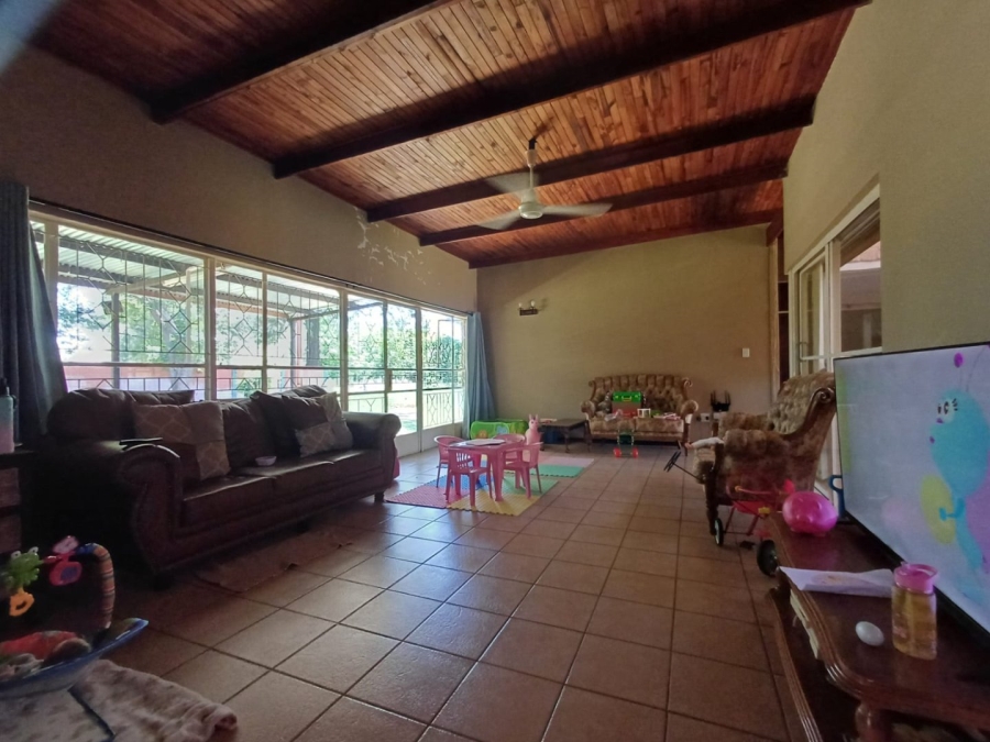 5 Bedroom Property for Sale in Wolmaransstad North West